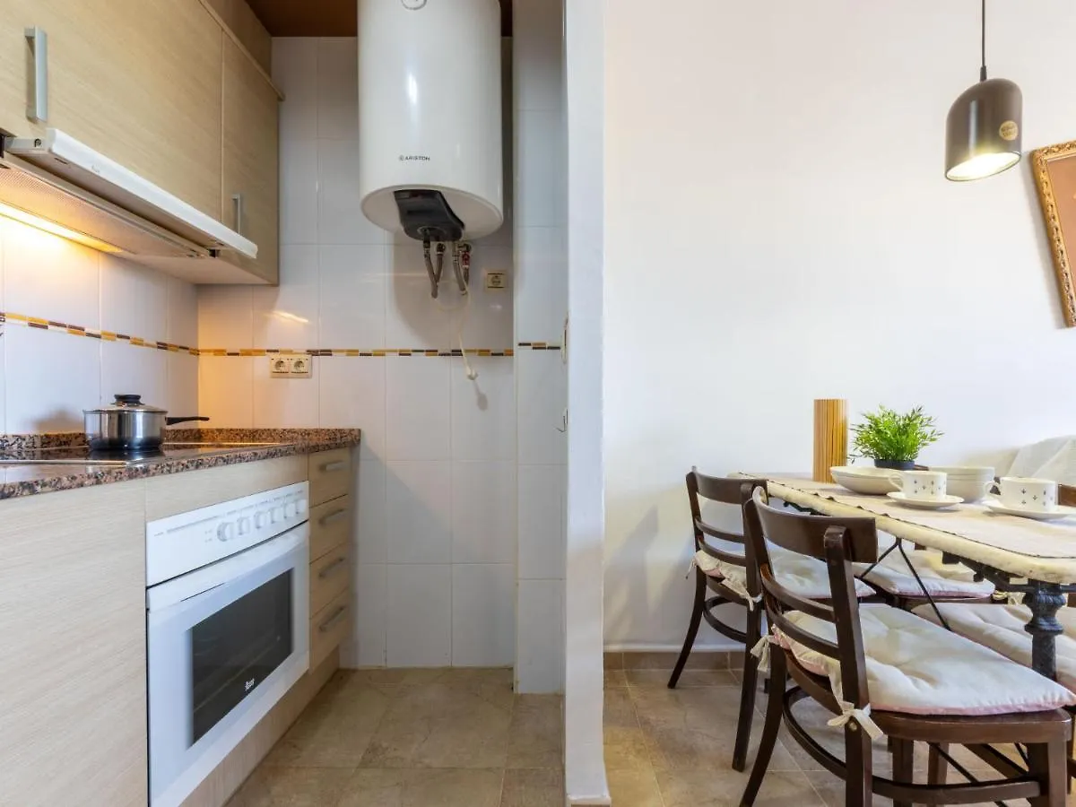 Studio Deltebre By Interhome 0*,
